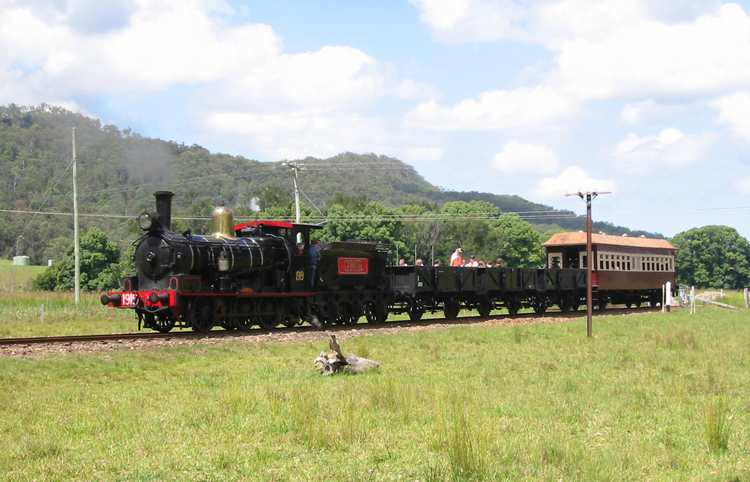 A train on the tracks

AI-generated content may be incorrect.