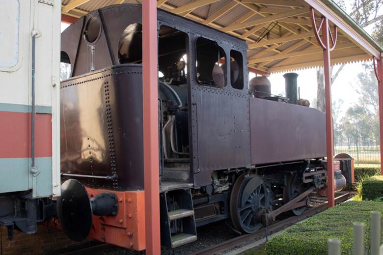 A train parked under a covered area

Description automatically generated with low confidence