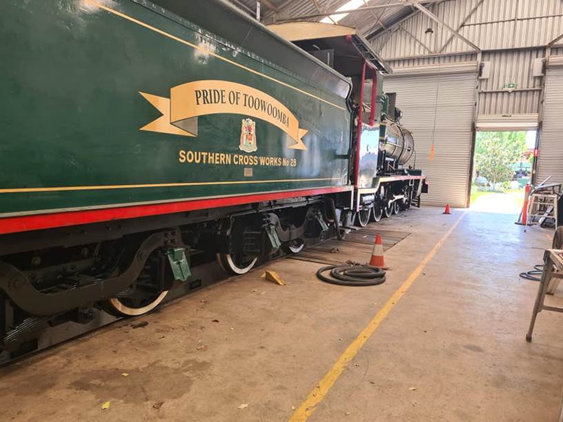 A train in a train station

Description automatically generated with low confidence