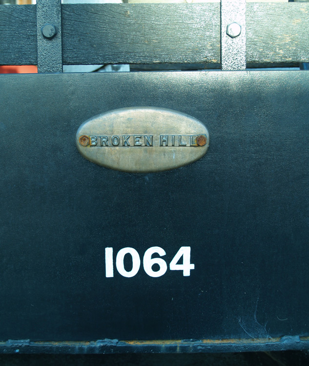 1064b.jpg